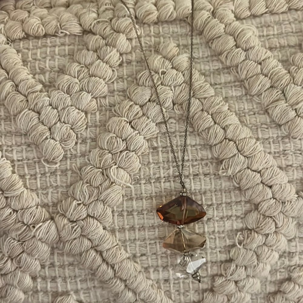 Necklace with the 3 crystals.
